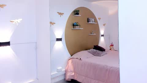 Sabrinaaa  online show from December 2025 07:33:02 PM