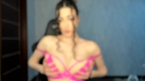 Snapshot of sabrina_mur chatting on April 2026 01:50:01 PM sabrina_mur online show from April 2026 01:50:01 PM