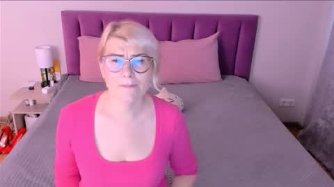 Sabrina MacMarren online show from November 2025 06:35:01 AM