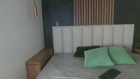 S A B R I N A  online show from January 2026 11:37:02 AM