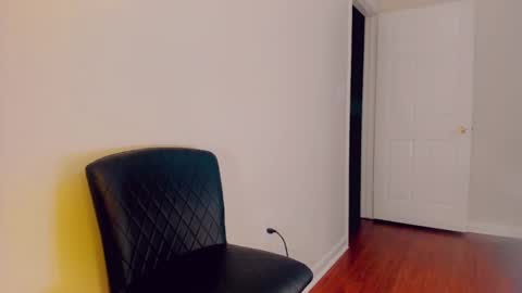 Sacha online show from February 2025 12:37:01 AM