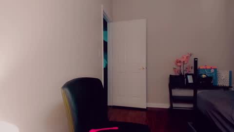 Sacha online show from February 2025 11:08:02 PM