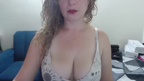 sacrletardiente online show from May 2026 11:27:02 AM