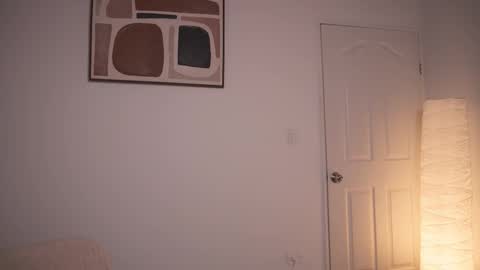 Snapshot of sadelune chatting on February 2026 03:47:02 AM An online show from February 2026 03:47:02 AM