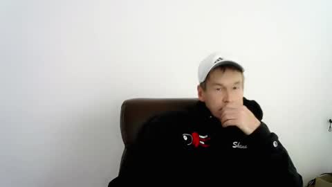 Snapshot of sae1900 chatting on November 2025 06:22:02 PM sae1900 online show from November 2025 06:22:02 PM