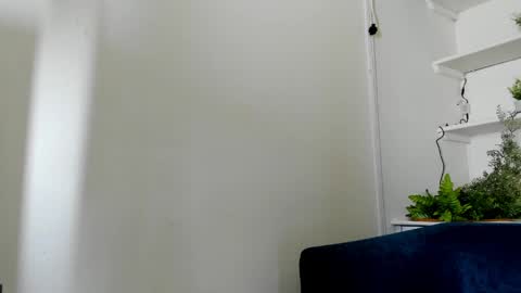 Cami online show from April 2026 06:59:02 PM