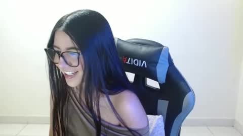 Snapshot of sahaliefox_ chatting on February 2026 03:52:02 PM Sahaliefox online show from February 2026 03:52:02 PM