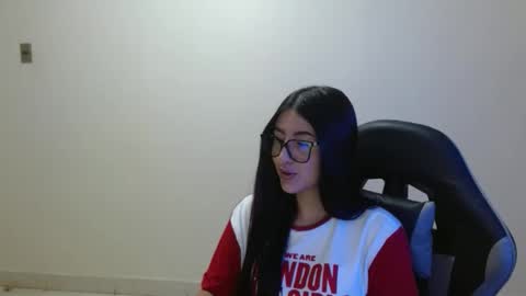 Snapshot of sahaliefox_ chatting on February 2026 04:05:02 PM Sahaliefox online show from February 2026 04:05:02 PM