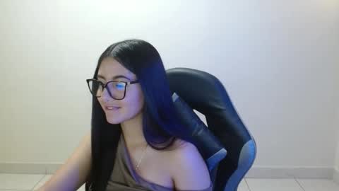 Snapshot of sahaliefox_ chatting on April 2026 02:10:01 PM Sahaliefox online show from April 2026 02:10:01 PM