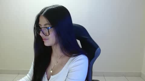Snapshot of sahaliefox_ chatting on May 2026 09:31:02 PM Sahaliefox online show from May 2026 09:31:02 PM