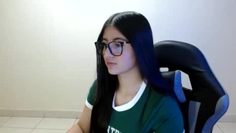 Snapshot of sahaliefox_ chatting on May 2026 10:08:02 PM Sahaliefox online show from May 2026 10:08:02 PM