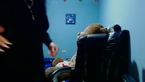 Karina online show from April 2026 02:11:02 AM