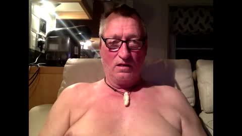 sail_naked online show from November 2025 05:26:01 PM