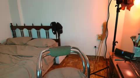 Sindy Scott online show from February 2026 07:43:01 PM