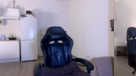 Sofia online show from November 2025 08:24:02 PM