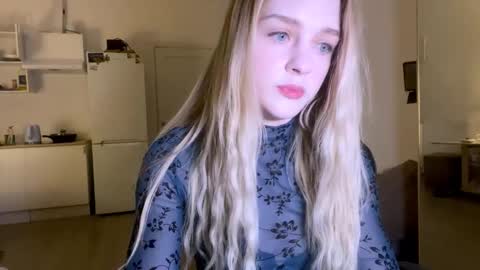 Sofia online show from November 2025 08:09:01 PM