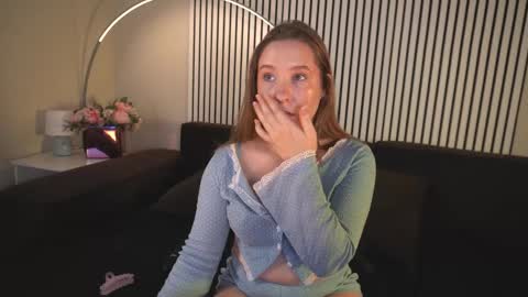 saint__vicious online show from February 2026 08:32:01 PM