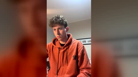 Snapshot of saint_nott chatting on May 2026 05:18:01 PM saint_nott online show from May 2026 05:18:01 PM