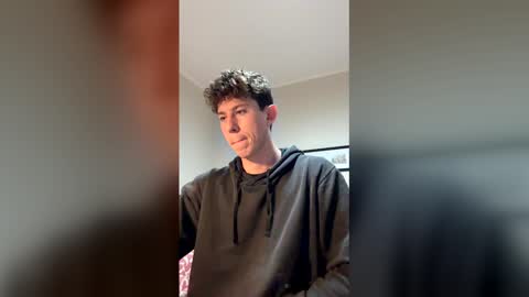 Snapshot of saint_nott chatting on May 2026 08:37:01 PM saint_nott online show from May 2026 08:37:01 PM