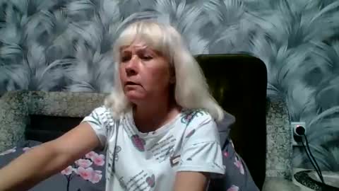 Snapshot of sakura_blonde chatting on October 2025 06:37:01 PM sakura_blonde online show from October 2025 06:37:01 PM