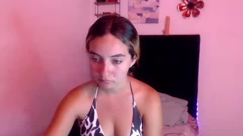 Sakura online show from November 2025 09:26:02 PM