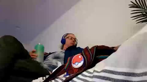 Snapshot of salis1981 chatting on January 2025 01:44:01 AM salis1981 online show from January 2025 01:44:01 AM