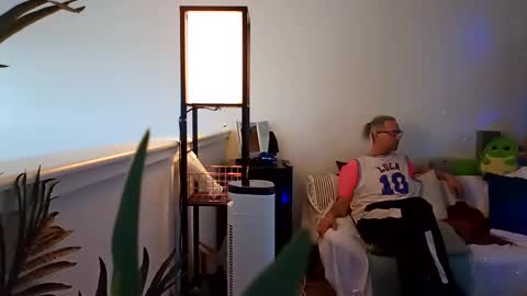 Snapshot of salis1981 chatting on March 2025 01:27:01 AM salis1981 online show from March 2025 01:27:01 AM