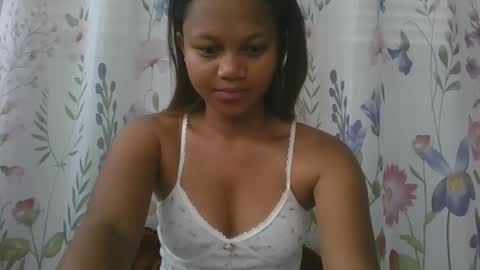 Snapshot of sallywett chatting on February 2026 03:59:02 AM SallyWett online show from February 2026 03:59:02 AM