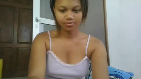 Snapshot of sallywett chatting on February 2026 03:32:01 AM SallyWett online show from February 2026 03:32:01 AM