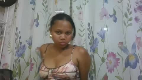 Snapshot of sallywett chatting on February 2026 07:12:02 PM SallyWett online show from February 2026 07:12:02 PM