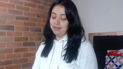   online show from December 2025 04:25:01 PM