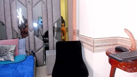 Snapshot of salome_langly chatting on February 2026 11:50:01 AM SALOME online show from February 2026 11:50:01 AM