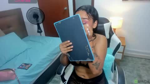 Snapshot of salome_rojas_ chatting on May 2026 06:46:01 PM Salome online show from May 2026 06:46:01 PM