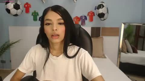 Snapshot of salome_veles chatting on July 2026 08:35:01 PM salome_veles online show from July 2026 08:35:01 PM