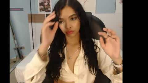 Snapshot of salome_veles chatting on July 2026 06:07:02 PM salome_veles online show from July 2026 06:07:02 PM