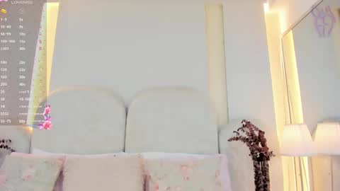   online show from October 2025 07:59:01 PM