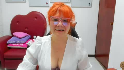 Snapshot of salomee_diazz chatting on April 2026 09:05:01 PM Salomee diazz online show from April 2026 09:05:01 PM