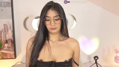 Snapshot of salomee_mon chatting on May 2026 03:27:01 PM Salo online show from May 2026 03:27:01 PM