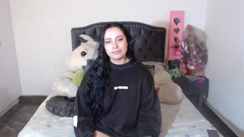 yenny online show from January 2026 04:18:01 AM