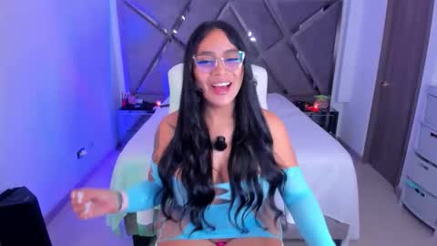 Salomme Cruz online show from March 2026 05:52:01 AM