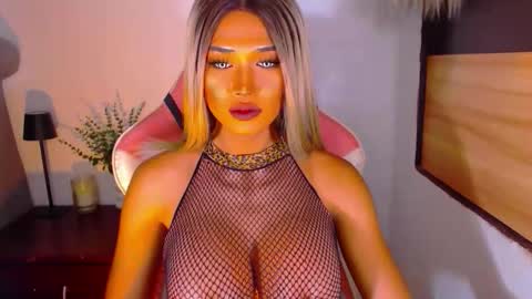 salsalita_claire online show from April 2026 07:58:01 PM