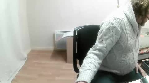 Saltimbanquier  Salt  ou  Banquier  online show from February 2025 07:36:02 AM