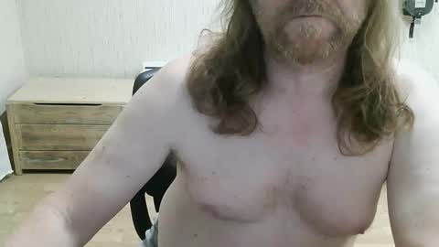 Snapshot of saltimbanquier chatting on May 2026 08:25:01 PM Saltimbanquier Salt ou Banquier online show from May 2026 08:25:01 PM