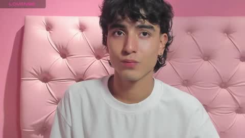 Snapshot of salvatore_monterey chatting on January 2025 08:52:01 AM salvatore online show from January 2025 08:52:01 AM