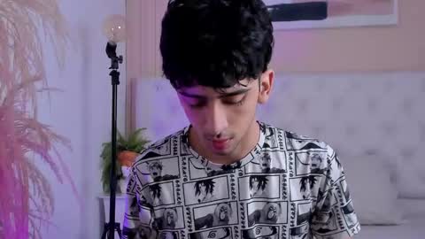 Snapshot of salvatore_monterey chatting on October 2025 09:01:01 PM salvatore online show from October 2025 09:01:01 PM