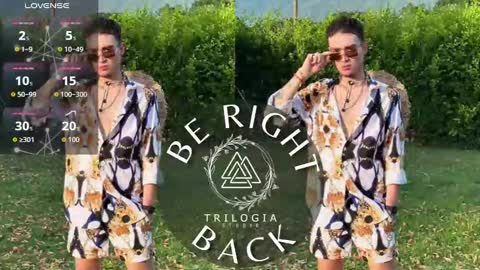 Salvatore  online show from October 2025 01:04:02 AM