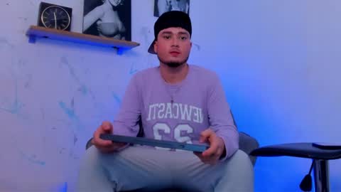 Salvatore  online show from October 2025 06:23:01 AM