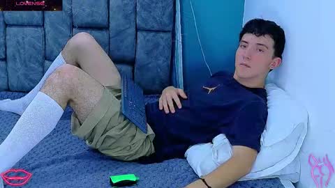 Snapshot of sam_boycash chatting on January 2026 07:39:02 PM SAM online show from January 2026 07:39:02 PM