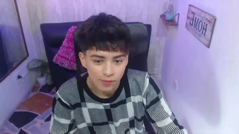 Snapshot of sam_daves chatting on January 2025 01:10:01 PM Sam online show from January 2025 01:10:01 PM