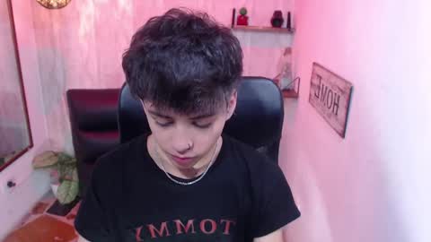 Snapshot of sam_daves chatting on February 2025 01:17:02 PM Sam online show from February 2025 01:17:02 PM